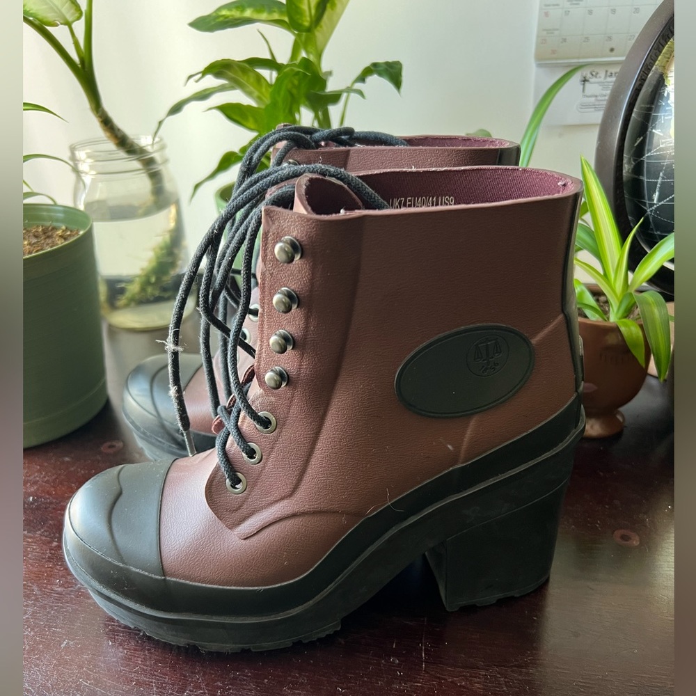 Hunter Heeled Women’s Rainboots